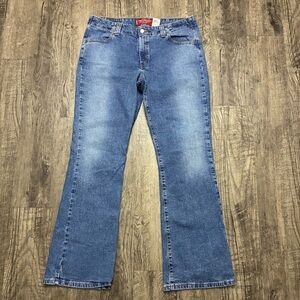 Levi's Women's Flare Jeans in Classic Blue